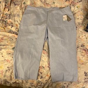 Cj banks capris
